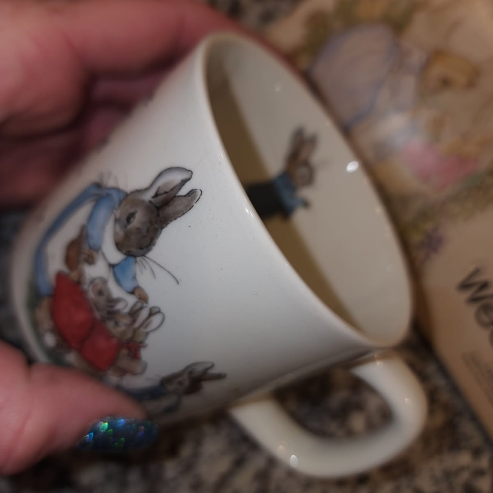 Wedgwood Peter Rabbit Nursery Set - Picture 3 of 11